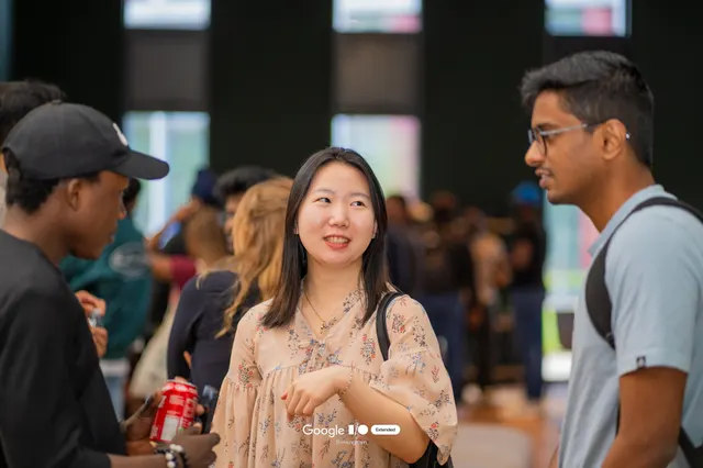 Guests sharing a conversation at a networking event